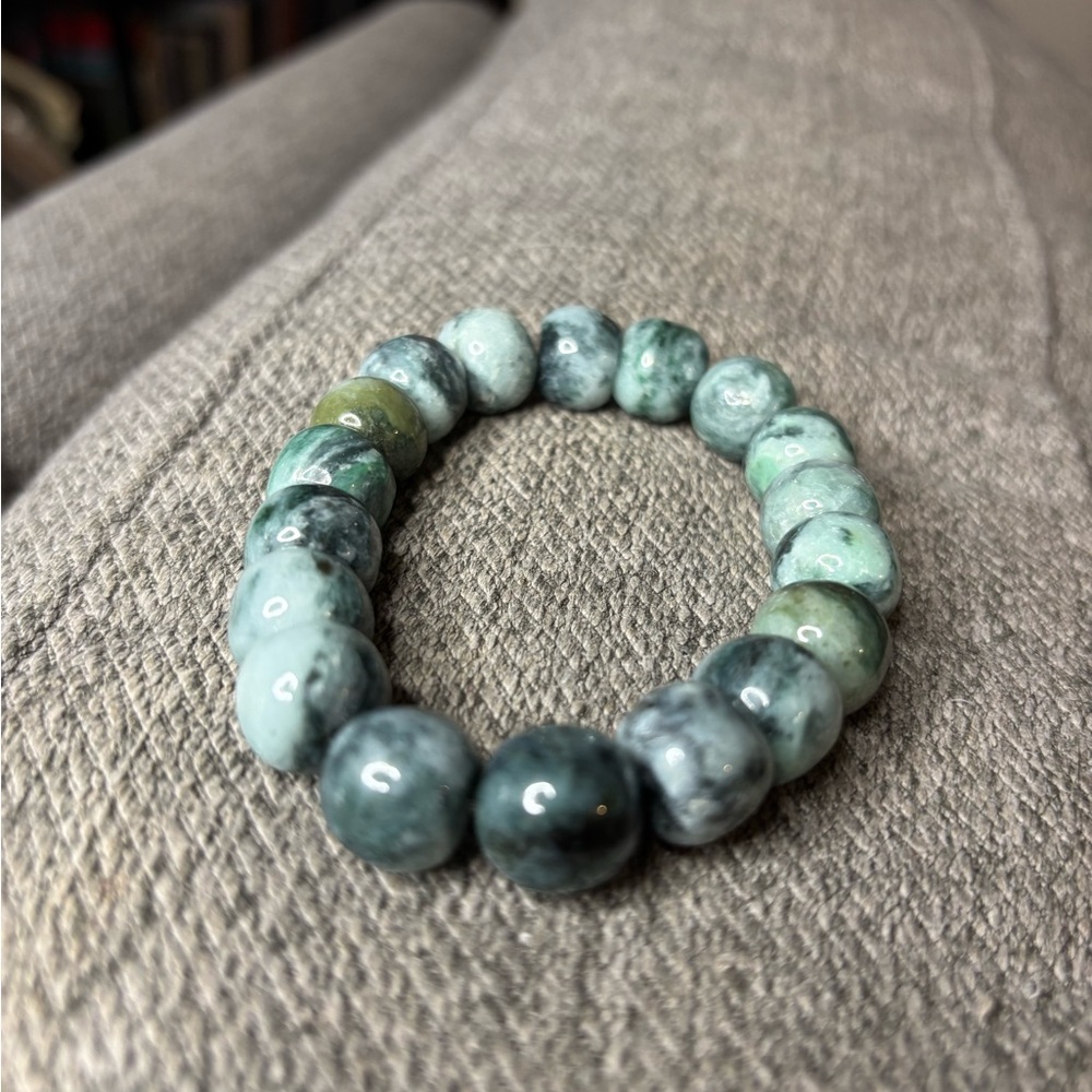 Jadeite Beaded Bracelet